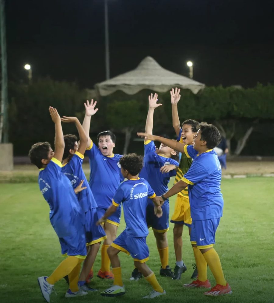 فرحة لاعبي SIOSS